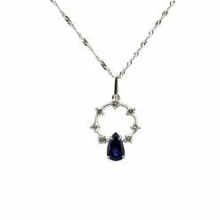 Collier pendentif en or blanc 18 carats diamants et saphir