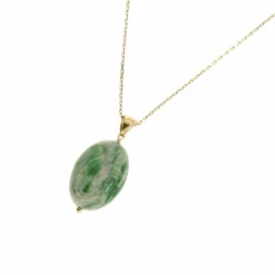 Collier pendentif jade