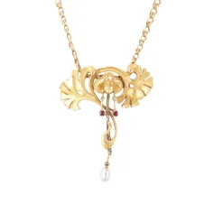 Collier Pendentif motif feuillagé