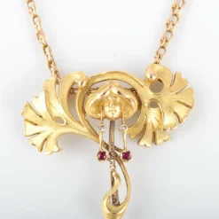 Collier Pendentif motif feuillagé