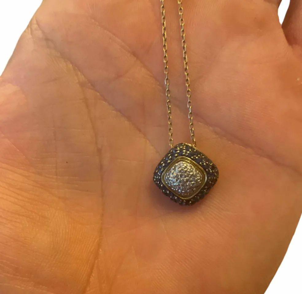 Collier pendentif or jaune diamants et saphirs