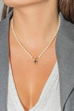 Collier Perle Or jaune Saphir, Diamant