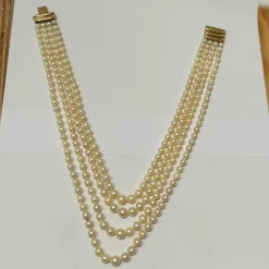 Collier perles 4 rangs