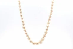 Collier perles de culture et fermoir en or blanc