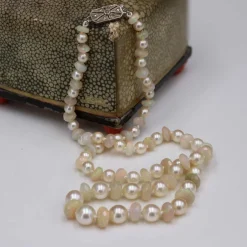 Collier perles de culture et perles d'opales facetté