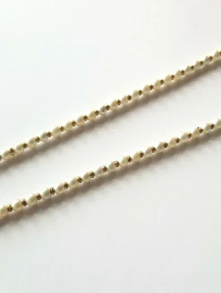 Collier perles de culture et or jaune saphirs et diamants