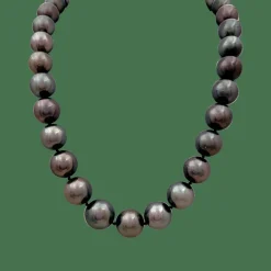 Collier perles de Tahiti, or blanc, diamants.