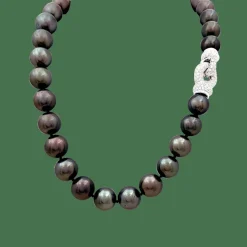 Collier perles de Tahiti, or blanc, diamants.