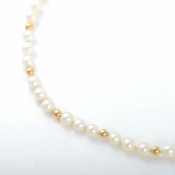 Collier perles et boules or jaune