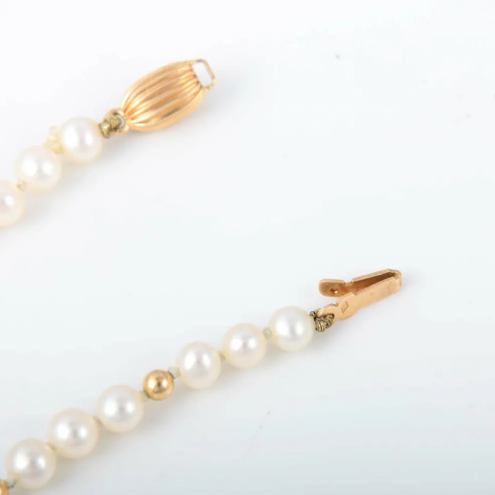 Collier perles et boules or jaune