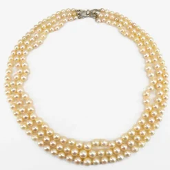 Collier perles triple rang ancien
