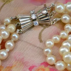 Collier perles triple rang ancien