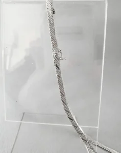 COLLIER PLAT OU BLANC