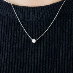Collier ras de cou en or blanc et diamants