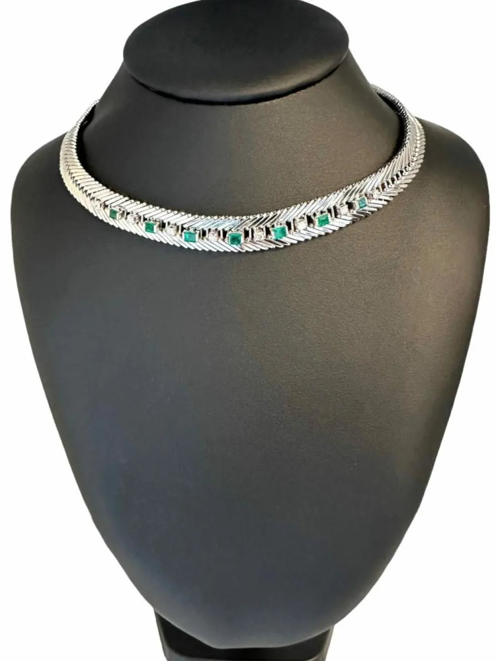 Collier ras du cou diamants et émeraudes certificat IGI