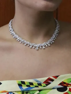 Collier Rivière Diamants Poires or blanc