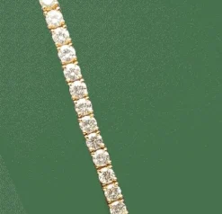 Collier rivière or jaune et environ 12 carats de diamants
