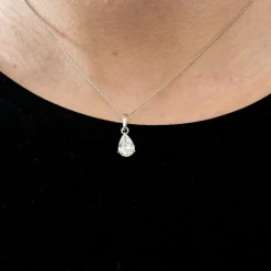 Collier Solitaire Or Blanc et Diamant Poire