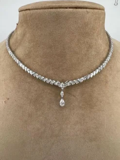 Collier tennis centre marquise or blanc