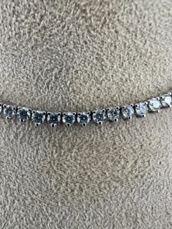 Collier Tennis en or blanc et diamants