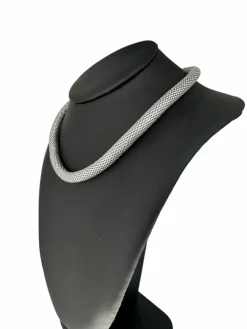 Collier Urbino or blanc à mailles tubulaires