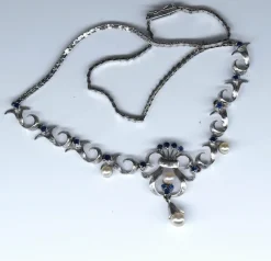 Collier vintage en perles et saphirs des années 60
