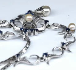Collier vintage en perles et saphirs des années 60
