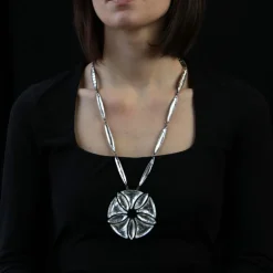 Collier vintage signé Jacques Gautier