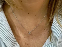 Collier vintage solitaire en diamant serti 6 griffes