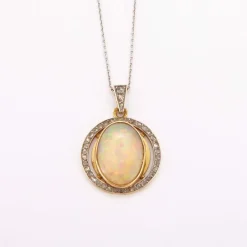 Collier/Pendentif opale