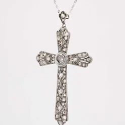 Croix ancienne diamants