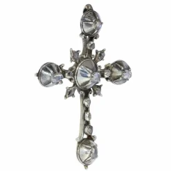 Croix d'argent rococo des années 1750
