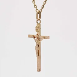 Croix or rose avec Christ