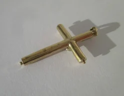 Croix pendentif ancien régional grenat or rose