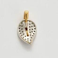 Demi parure, or jaune et or gris, et diamants