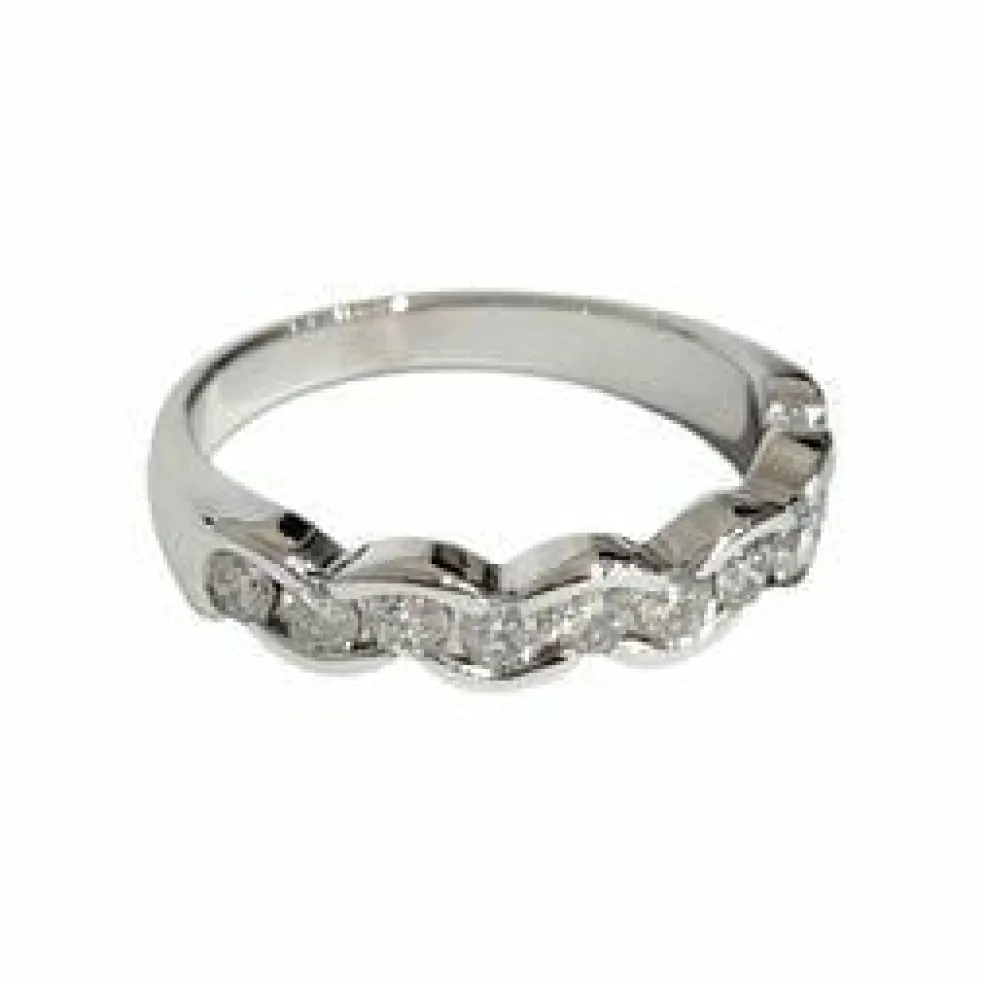 Demi-alliance en or blanc, diamants