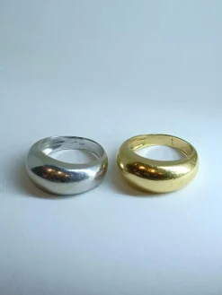 Deux bagues joncs