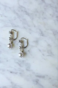 Dormeuses Art Deco en or gris et diamants