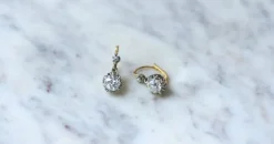 Dormeuses diamants 2,45 Cts, ors et platine