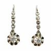 Dormeuses or blanc et platine, diamants (circa 1930)