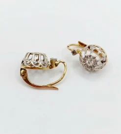 Dormeuses or jaune , diamant taille ancienne sertis fleur de lys (1900)