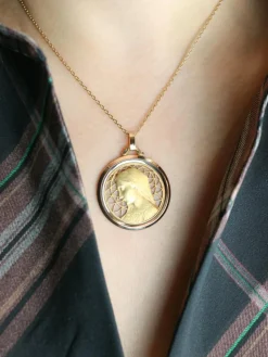 DROPSY Médaille vintage Vierge de profil or jaune
