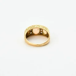 Elégante Bague Jarretière Or Jaune, Opale et Diamants