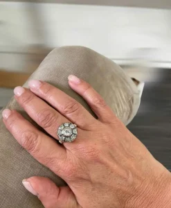 Ensemble bague et boucles d'oreilles victoriennes en or et argent avec diamants