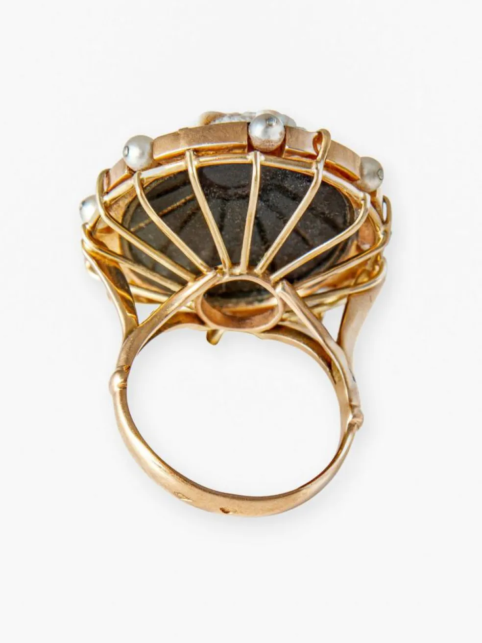 Grande Bague Camée sur Onyx, Dame au Diadème