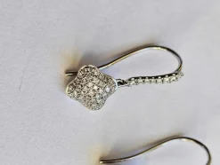 Hulchi Belluni - Boucles d'oreilles or blanc et diamants