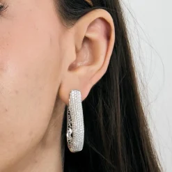 Importante Paire de Boucles d’oreilles en or gris et diamants