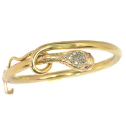 Jonc serti de diamants et de rubis