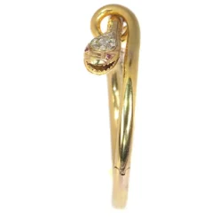 Jonc serti de diamants et de rubis