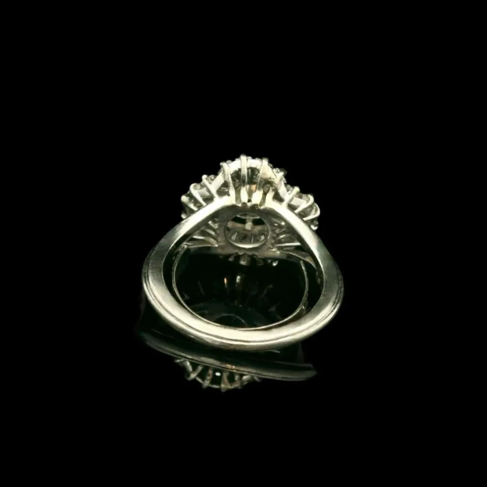 Jupe ring circa 1960